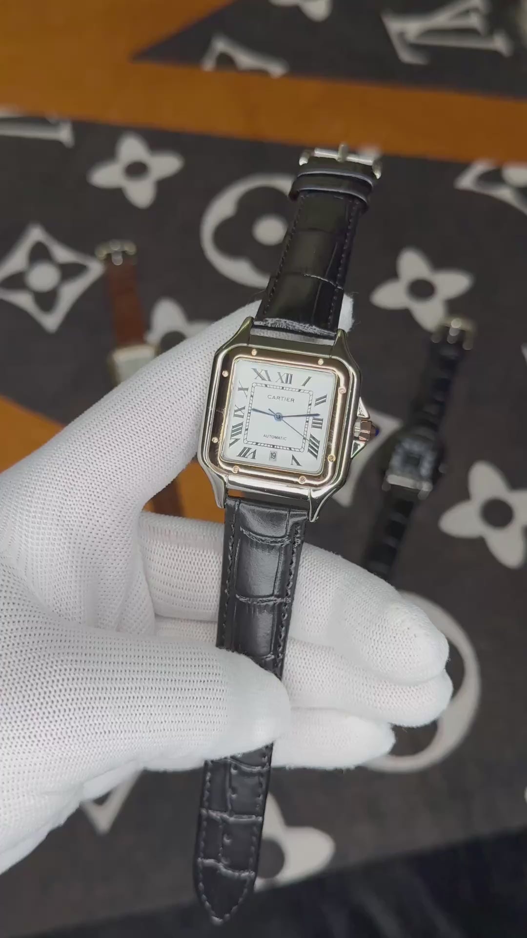 Cartier Santos slim model (Cell model)